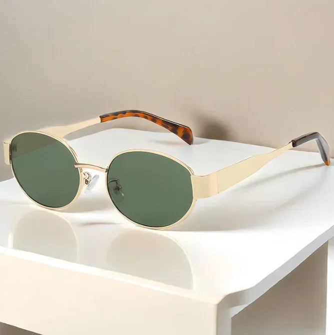 Oval Women's Metal Vintage Sunglasses - Viexta