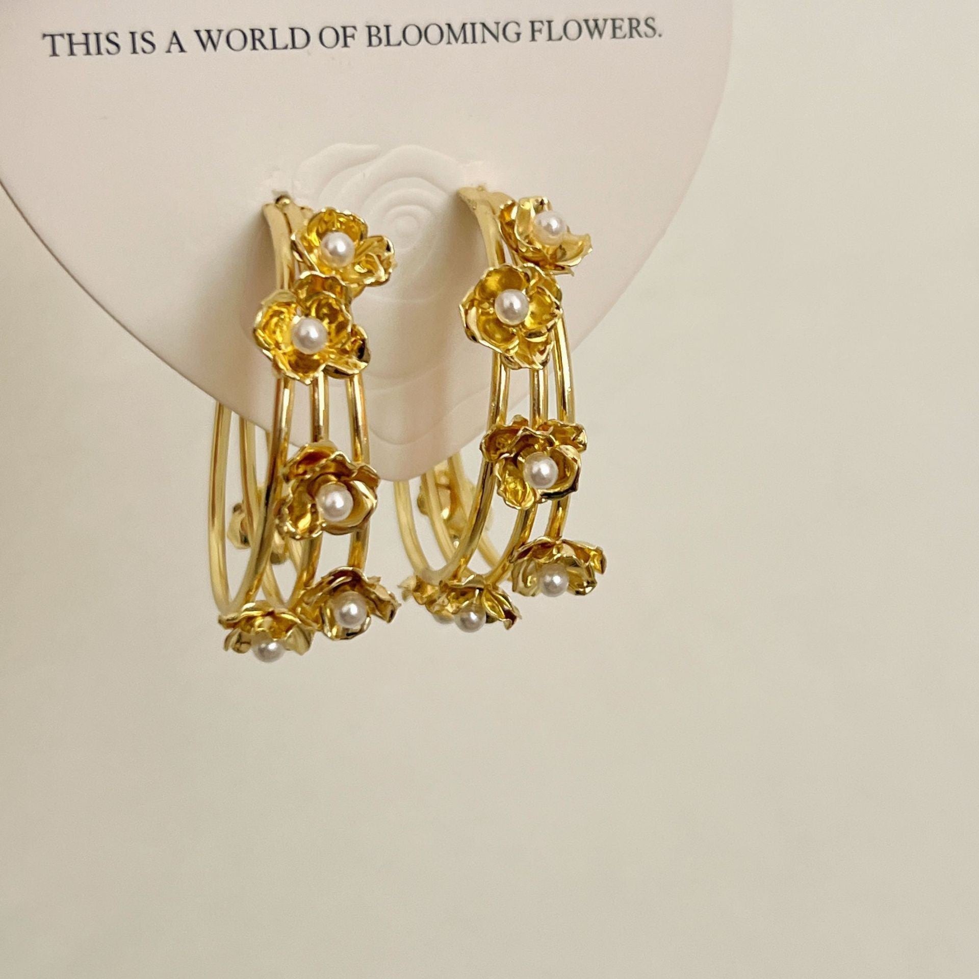 18k-retro-hong-kong-elegant-ear-studs