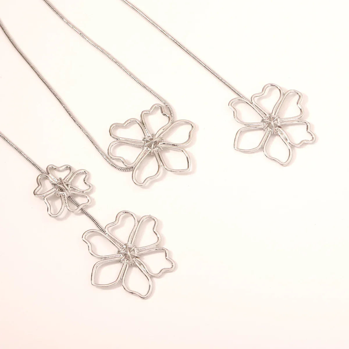 Retro Personalized Flower Necklace - Viexta