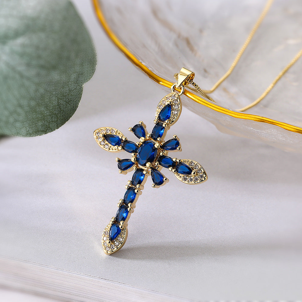 European Exquisite 18K Gold Zircon Necklace