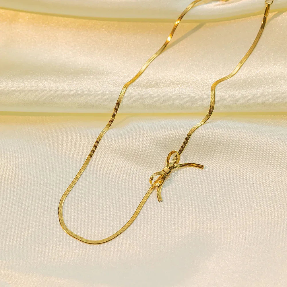 Fashion Minimalist Bowknot Necklace - Viexta