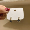 925 Silver Dongdaemun Flower Heart-shaped Stud Earrings - Viexta