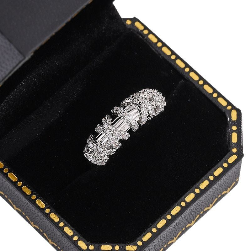 Colored Thread Twisted Inlaid Zircon Ring