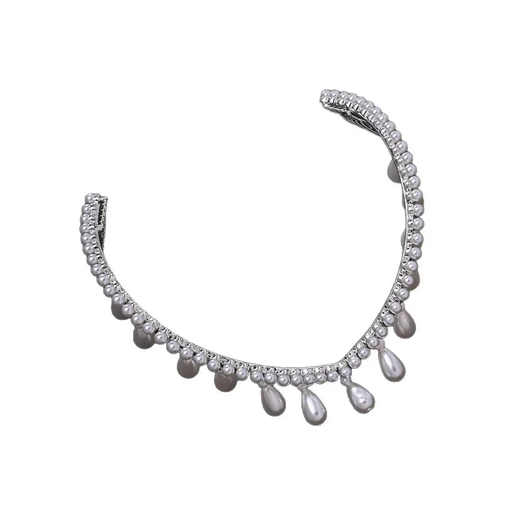 Elegant Bridal Headpiece With Toothed Waterdrop Design