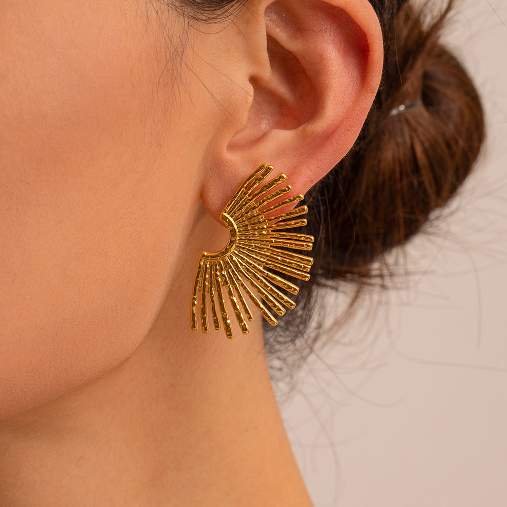 Fashionable temperament half sunflower earrings