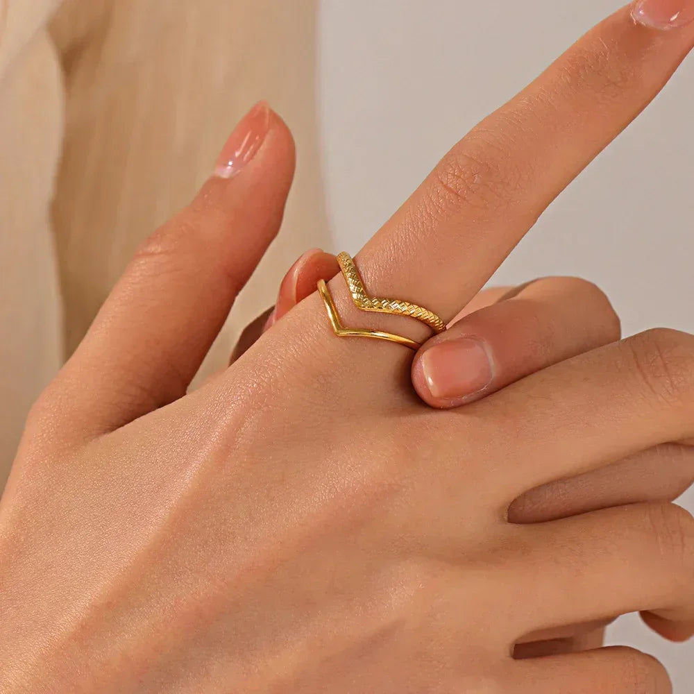 Women's Wild Adjustable V Ring - Viexta