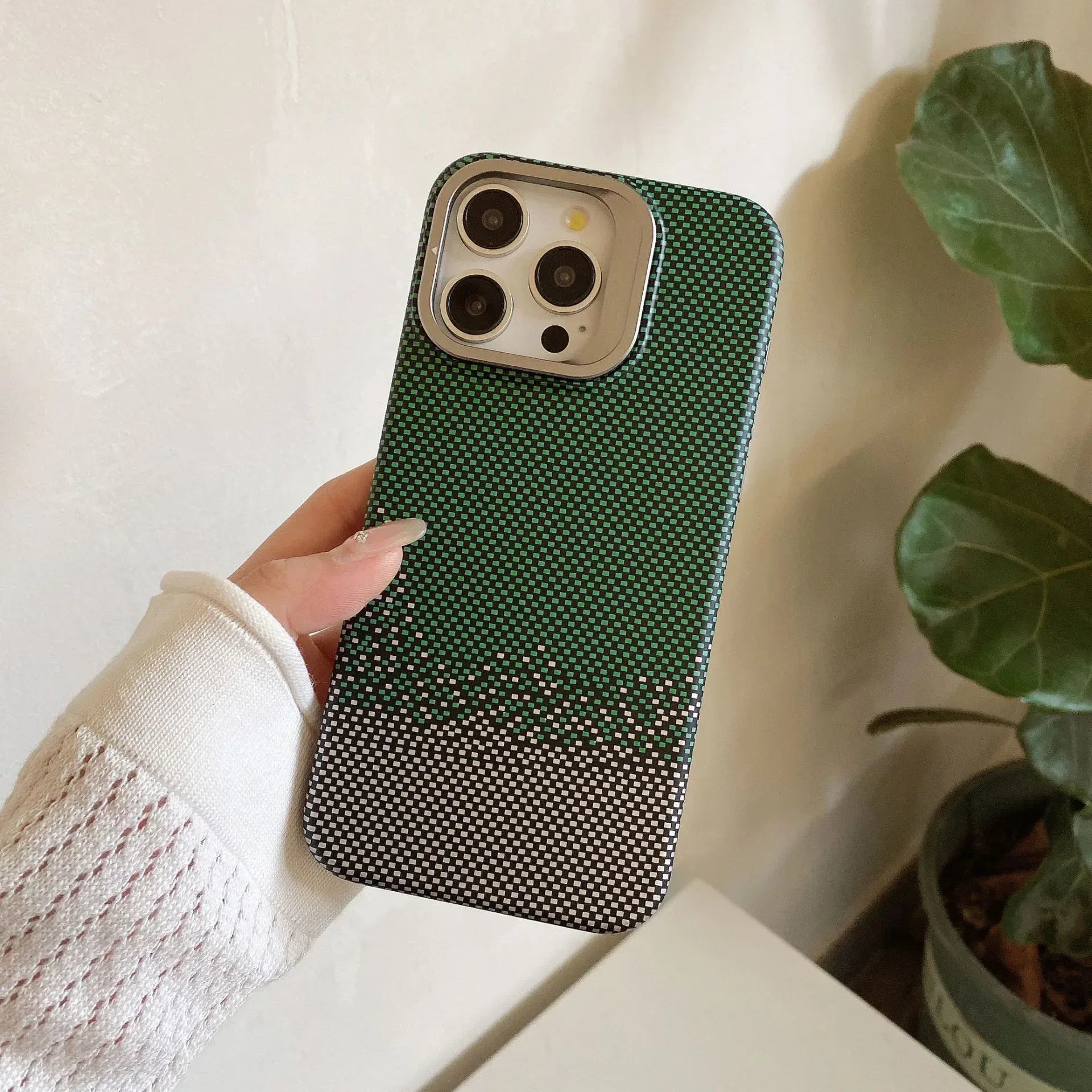 Magnetic Metal Lens Holder iPhone Case - Viexta