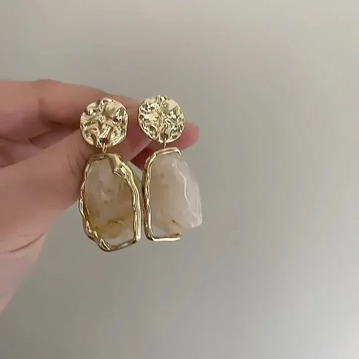 Retro Maillard Irregular Earrings - Viexta