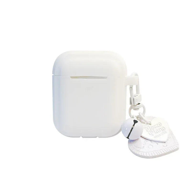 gentle-milky-white-pendant-airpods-protective-cover - Viexta