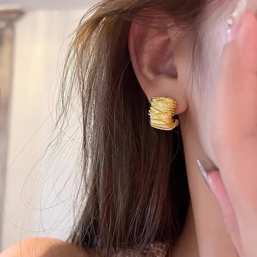 18k-retro-hong-kong-elegant-ear-studs - Viexta