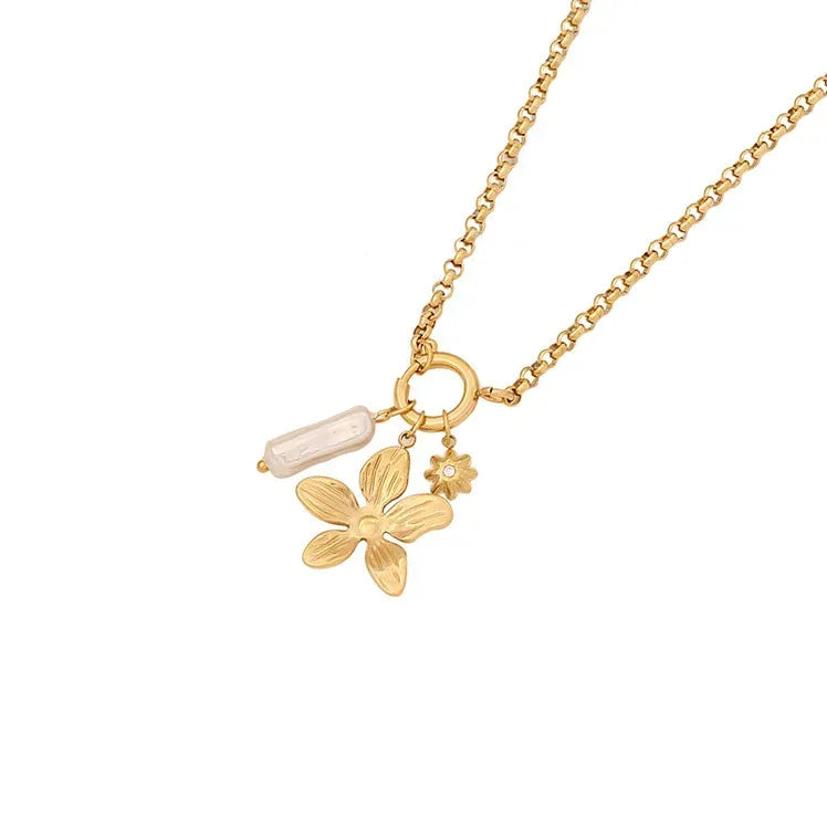 18k Love Heart Necklace - Viexta