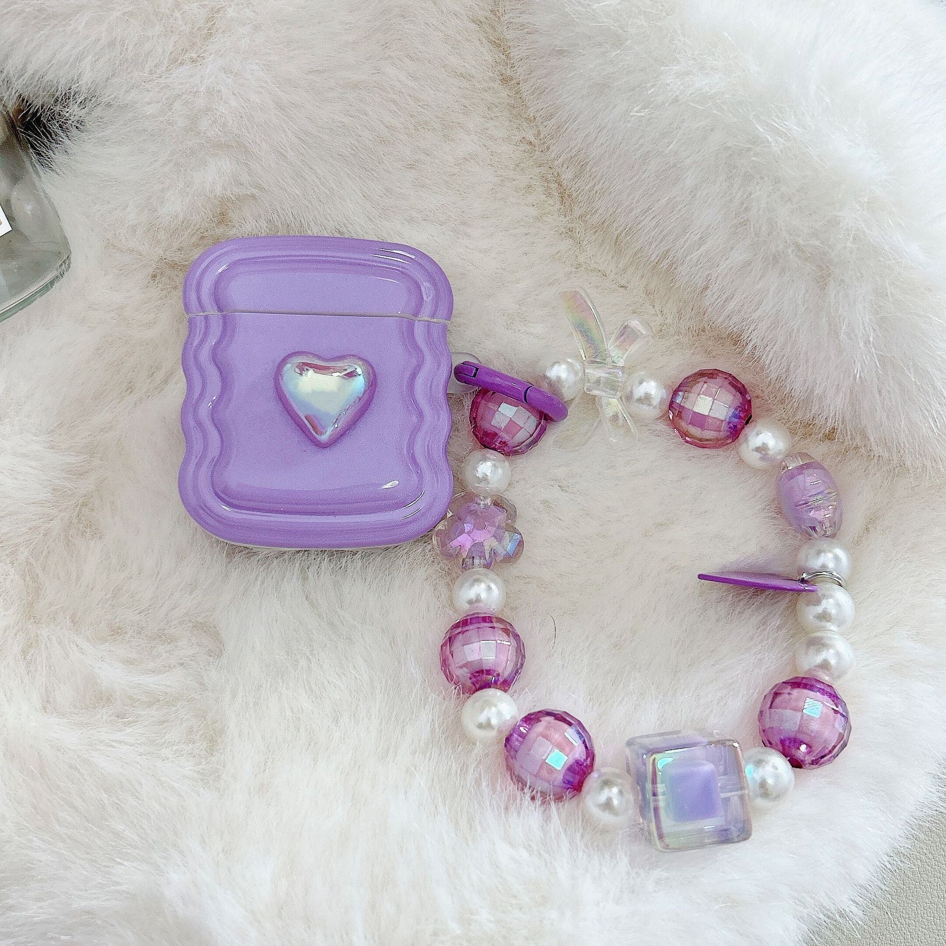 laser-heart-airpods-pro-cover