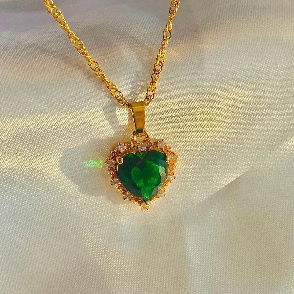 Colorful Rhinestones Heart-shaped Necklace - Viexta