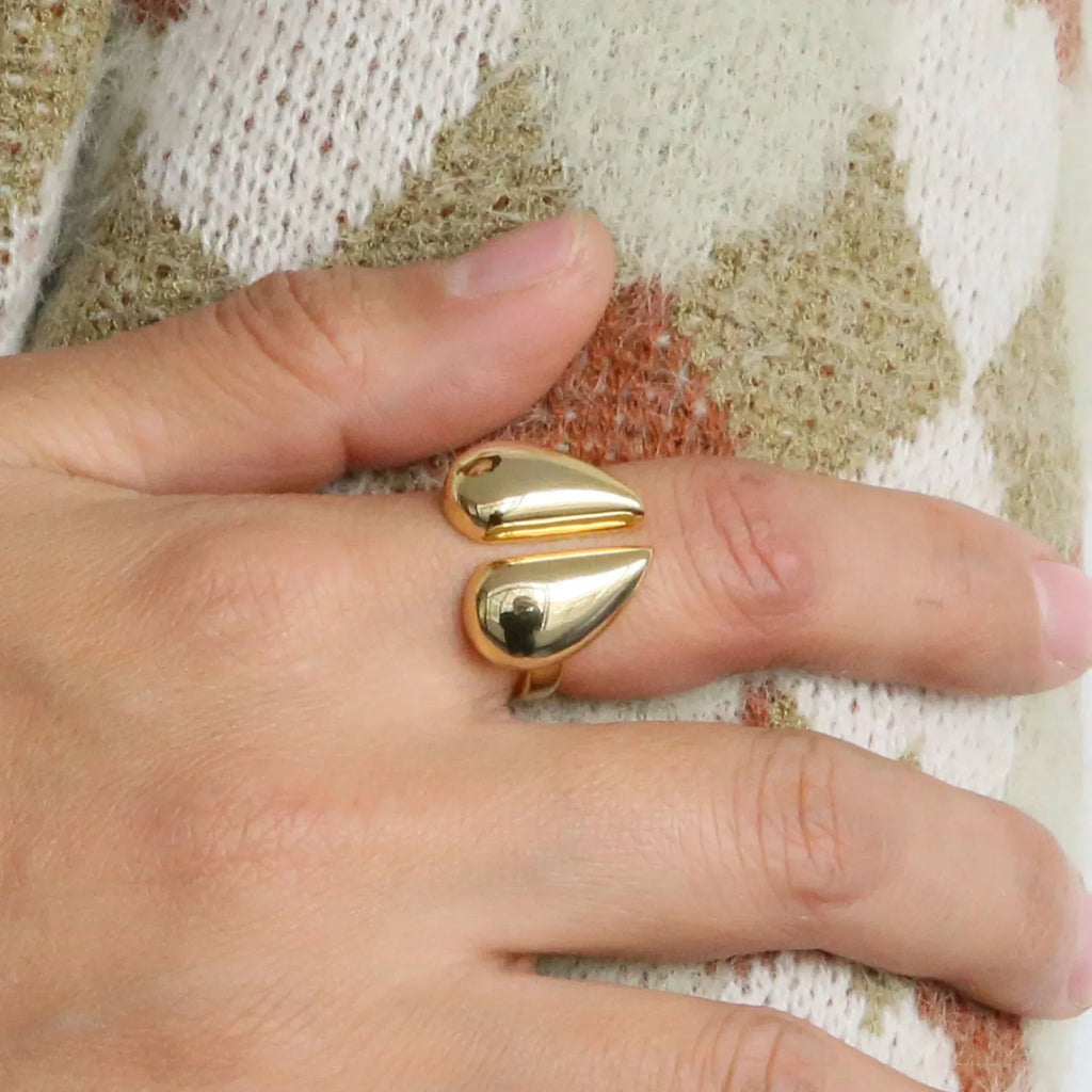 Brass Glossy Peach Heart Ring - Viexta