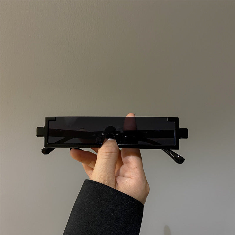 niche-metal-rectangular-one-piece-sunglasses