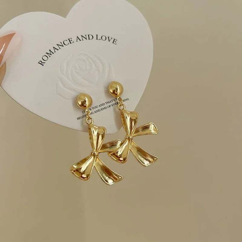 18k-retro-hong-kong-elegant-ear-studs - Viexta
