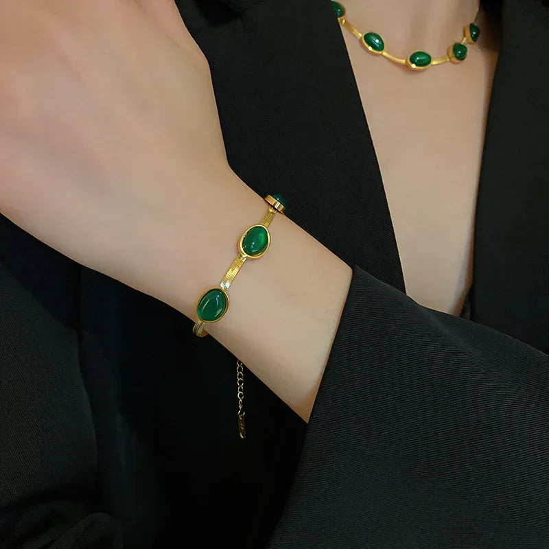 Green Stone Crystal Snake Chain - Viexta