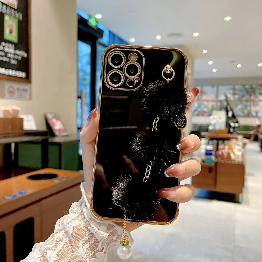 plush-bracelet-iphone-case - Viexta