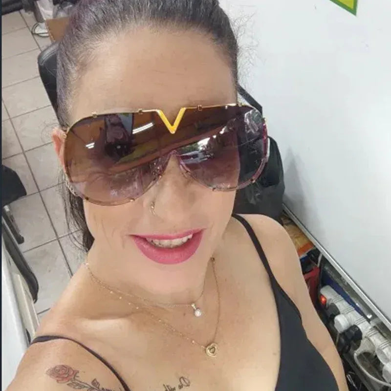 Metal Conjoined Rivet V-shaped Sunglasses - Viexta