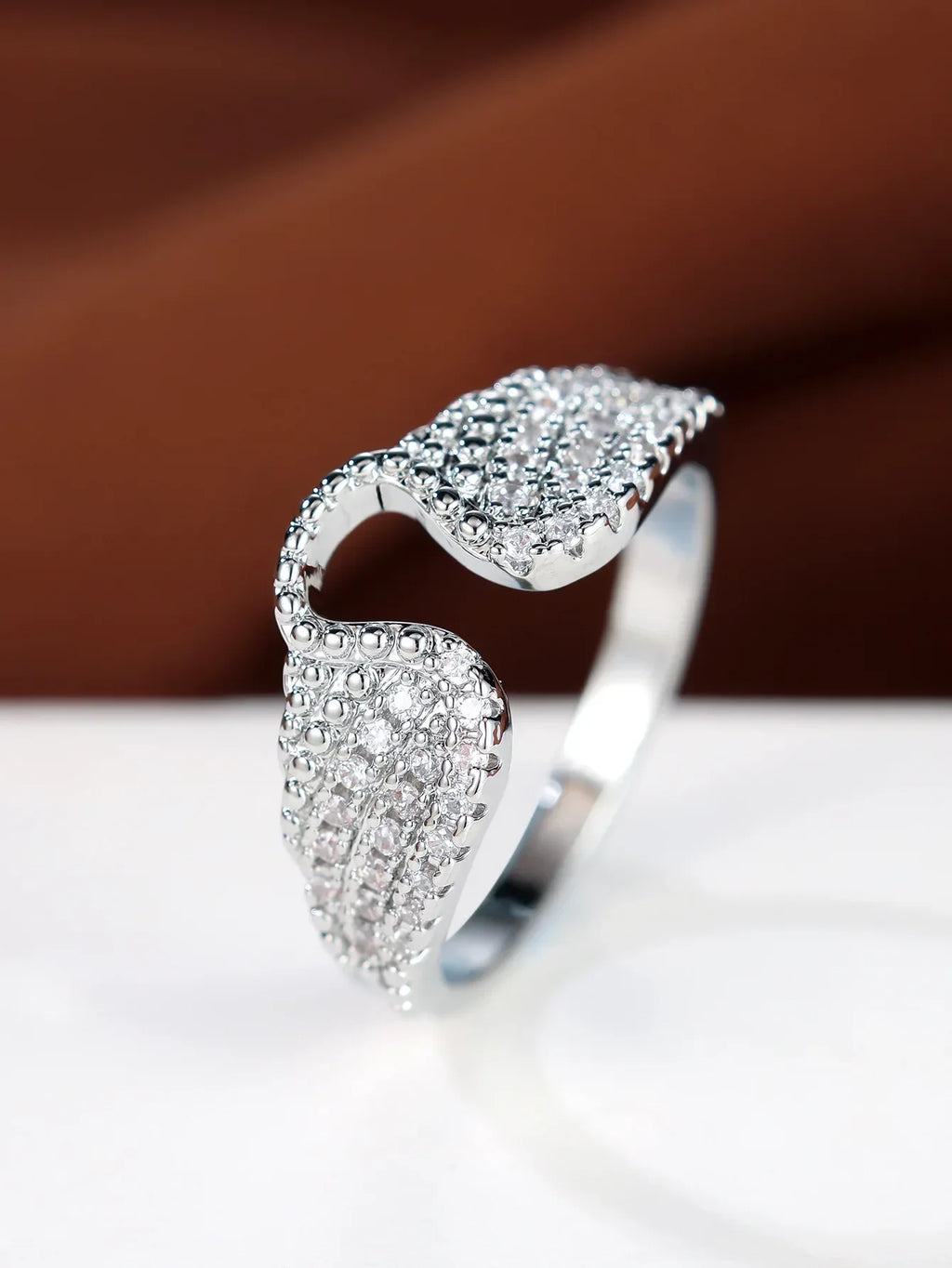 round-wings-unique-ring - Viexta