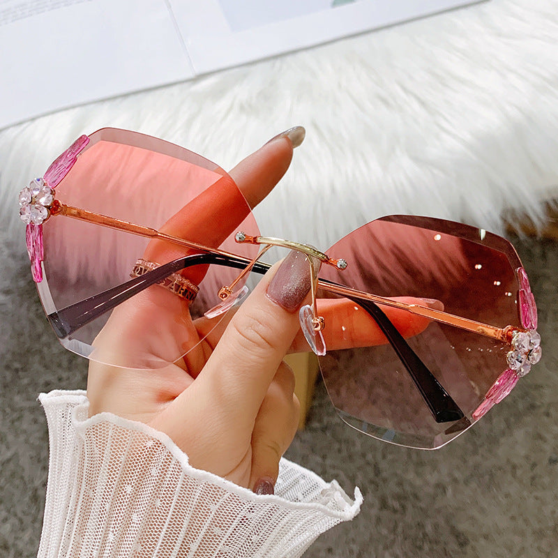 Rhinestone Thin-looked UV Protection Sun Glasses