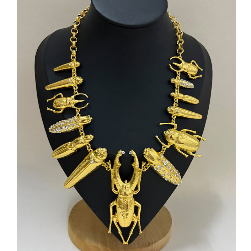Exaggerated Hammered Texture Sparkling Rhinestone Insect Choker Necklace