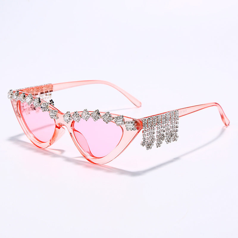 Metal Hinge Personality Fashion Cat Eye Sunglasses Transparent Ocean Piece Triangle Handmade Rhinestone Sunglasses Sunglasses