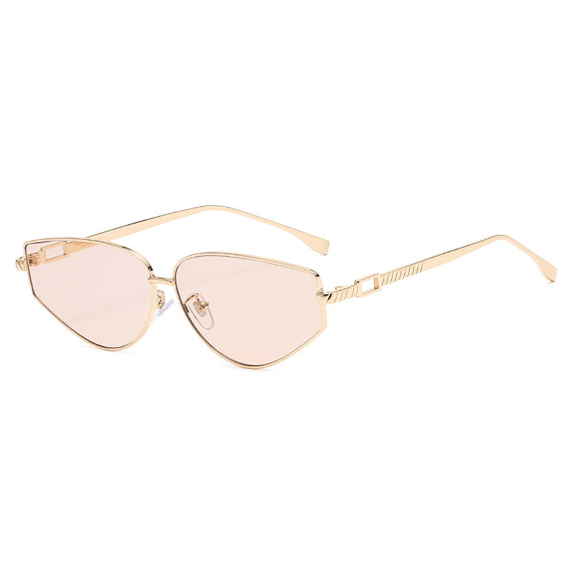 New Small Frame Cat Eye Sunglasses