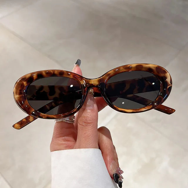 Retro Oval Sunglass