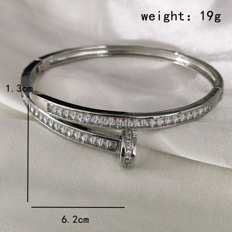V Gold Classic Full Rhinestone Stud Bracelet with Diamond-Encrusted Ends, Thick 18K Rose Gold Plated, Luxury Couple Bracelet