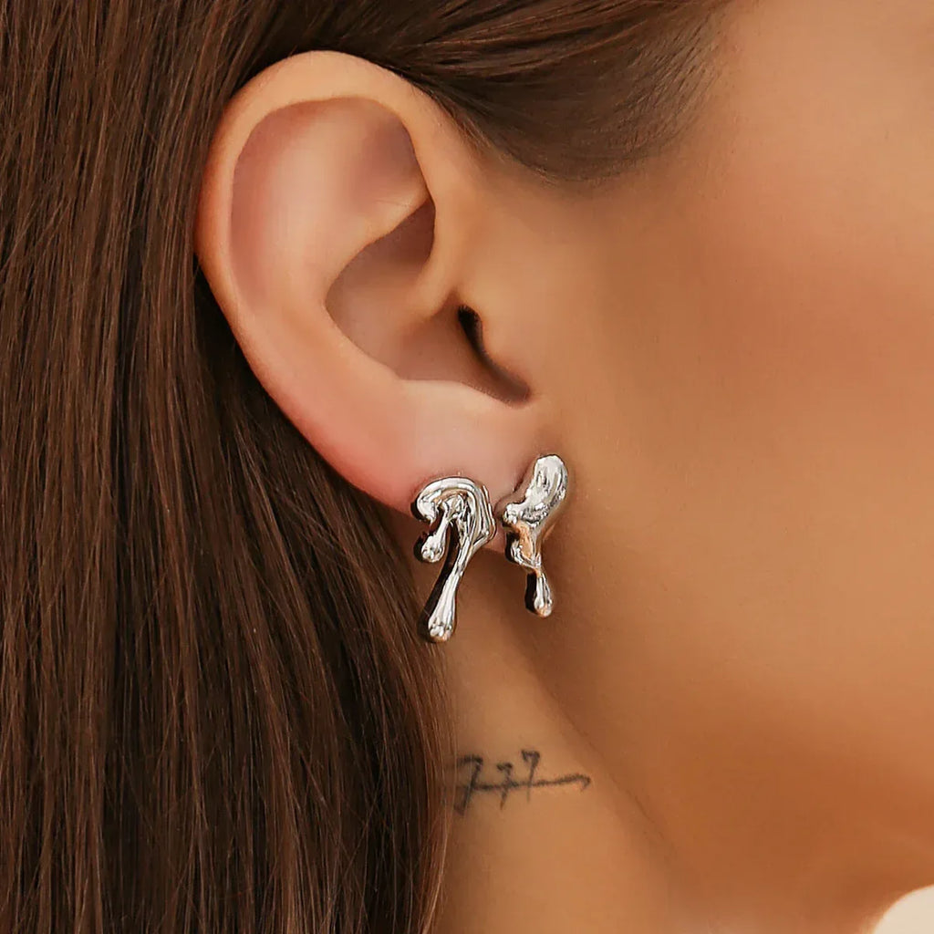 Lava Geometric Liquid Stud Earrings - Viexta