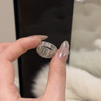 Simple Diamond Studded Vintage Ring - Viexta