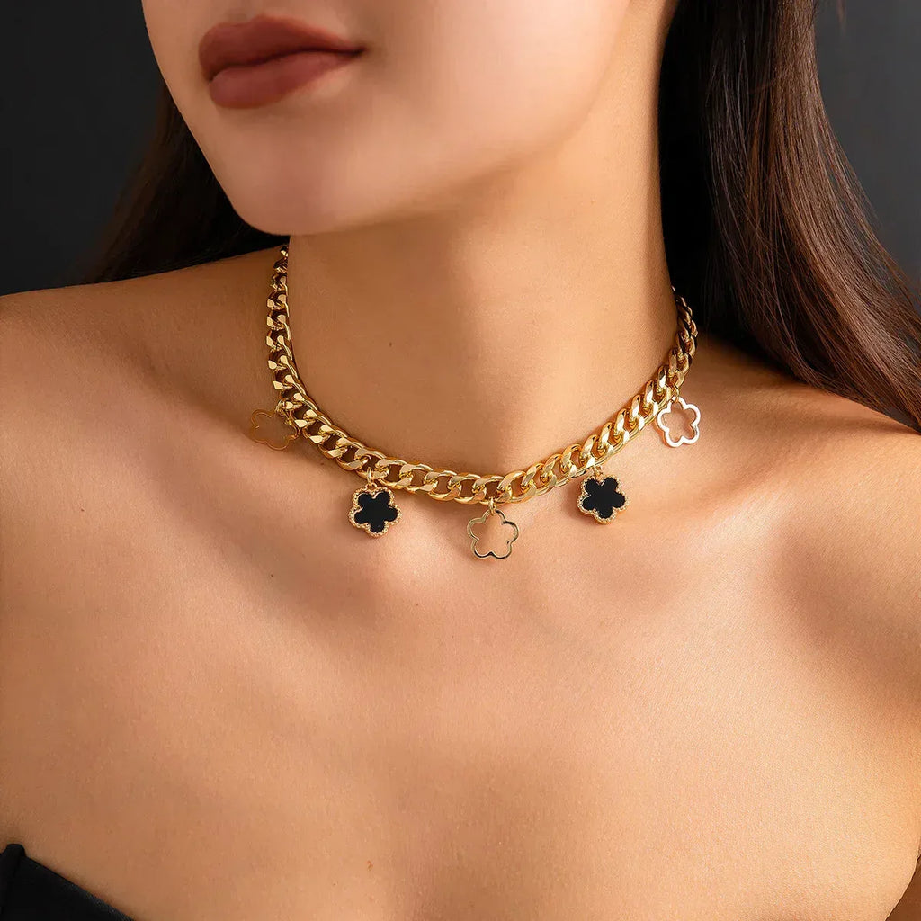 Parthenocissus Grass Pendant Necklace For Women - Viexta