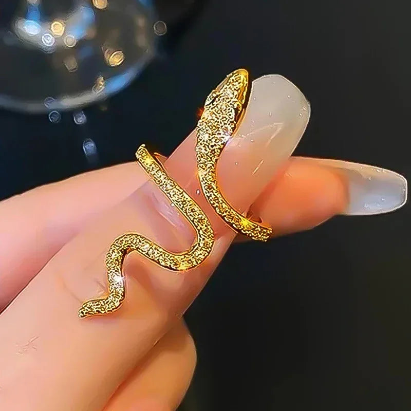 Rhinestone Snake Ring - Viexta