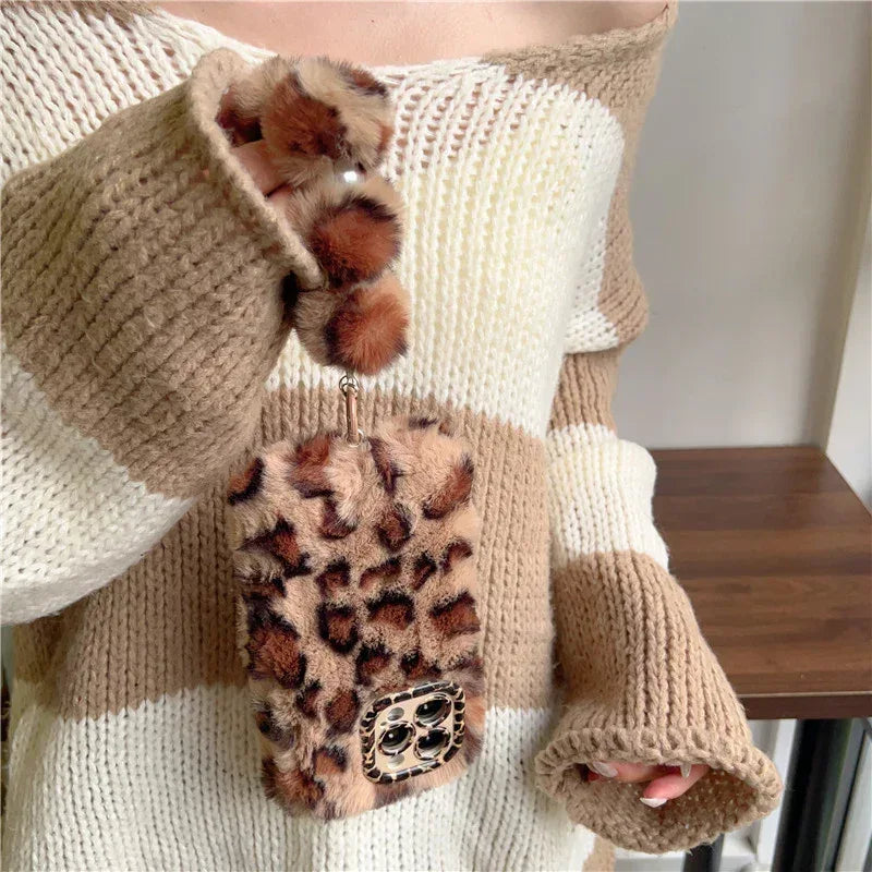 personalized-leopard-print-winter-plush-iphone-case - Viexta