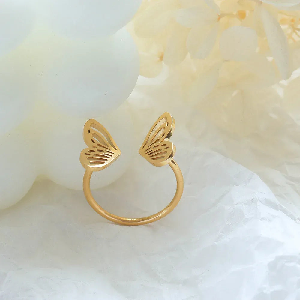 Normcore Hollow Butterfly Ring - Viexta