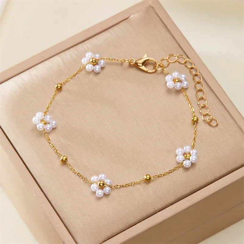 Women's Korean-style Fresh Flower Pearl Bracelet - Viexta