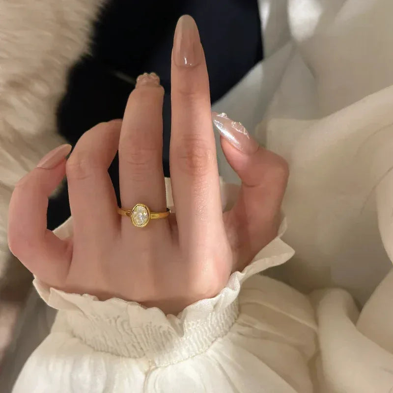 18K Oval Ring For Women - Viexta