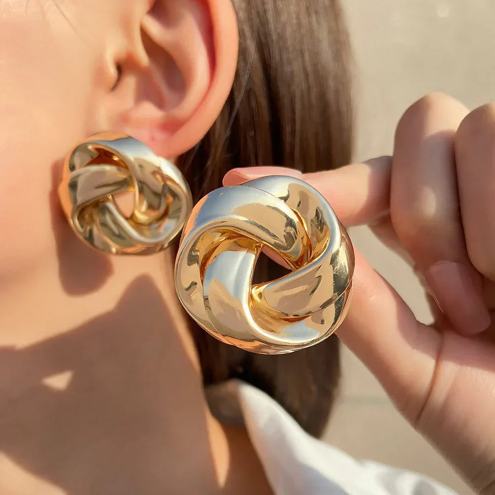 Twisted Alloy Stud Earrings - Viexta
