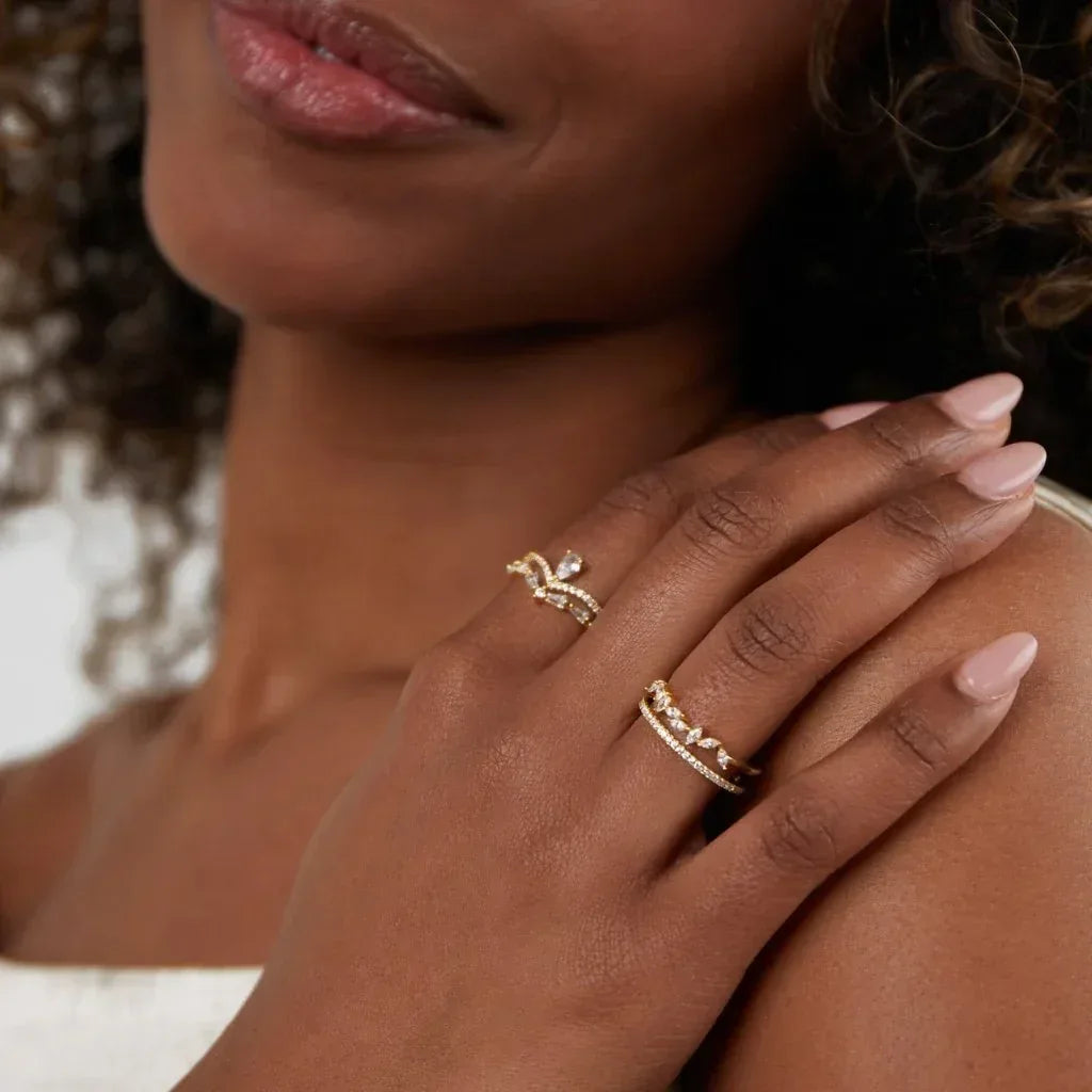 Golden Lily Crystal Ring - Viexta