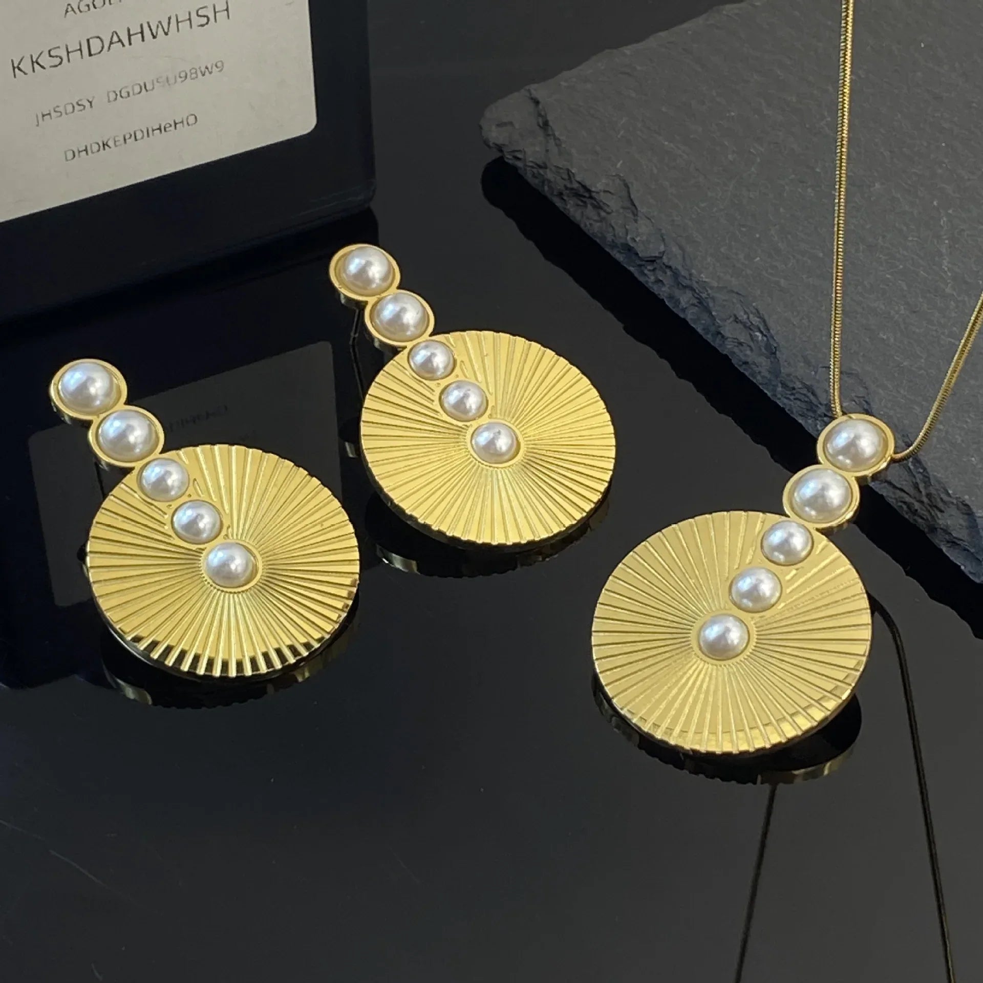 Eight Awn Star Titanium Steel Necklace - Viexta