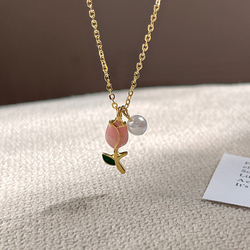 Tulip Pearl Necklace