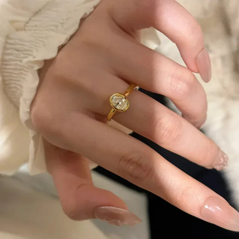 18K Oval Ring For Women - Viexta