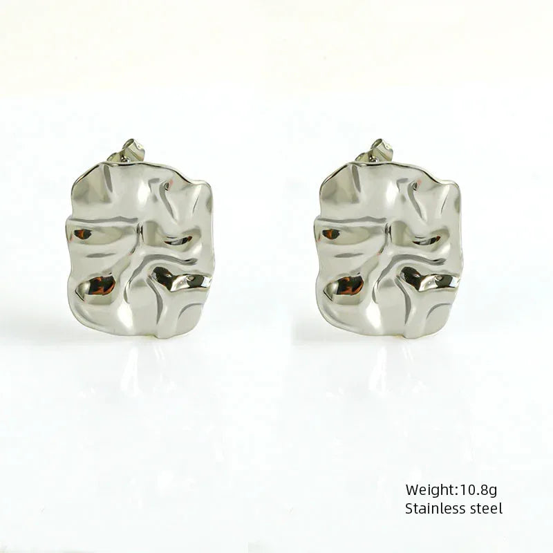 Titanium Steel Irregular Pleated Hammer Pattern Ear Clip - Viexta