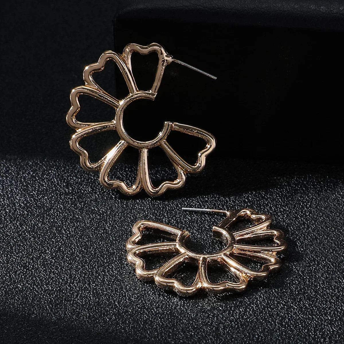 Fashion Hollow Flower Earrings - Viexta