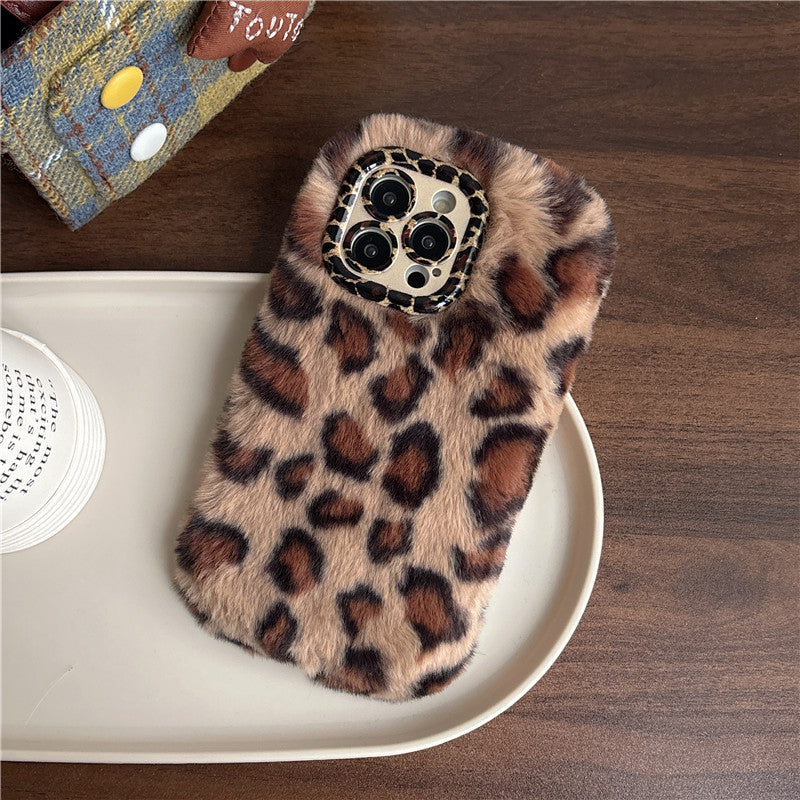 personalized-leopard-print-winter-plush-iphone-case