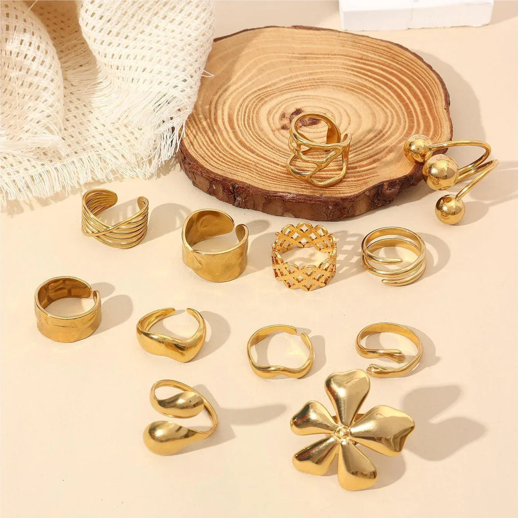 French Petal Ring - Viexta
