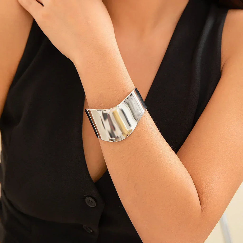 Irregular Glossy Wide Bracelet - Viexta