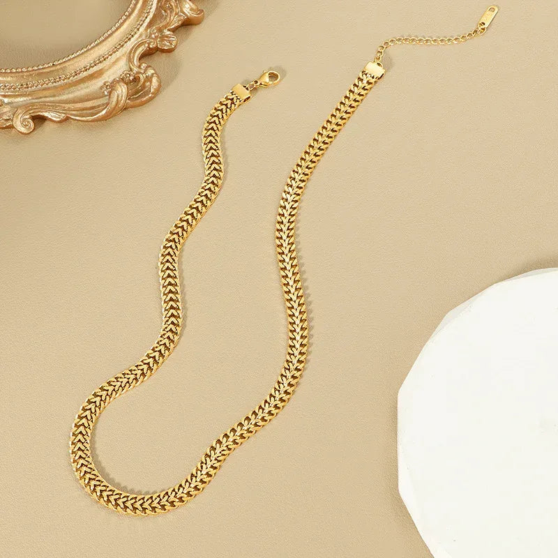 Non-fading Fashion Thick Hemp Flowers Woven Necklace - Viexta
