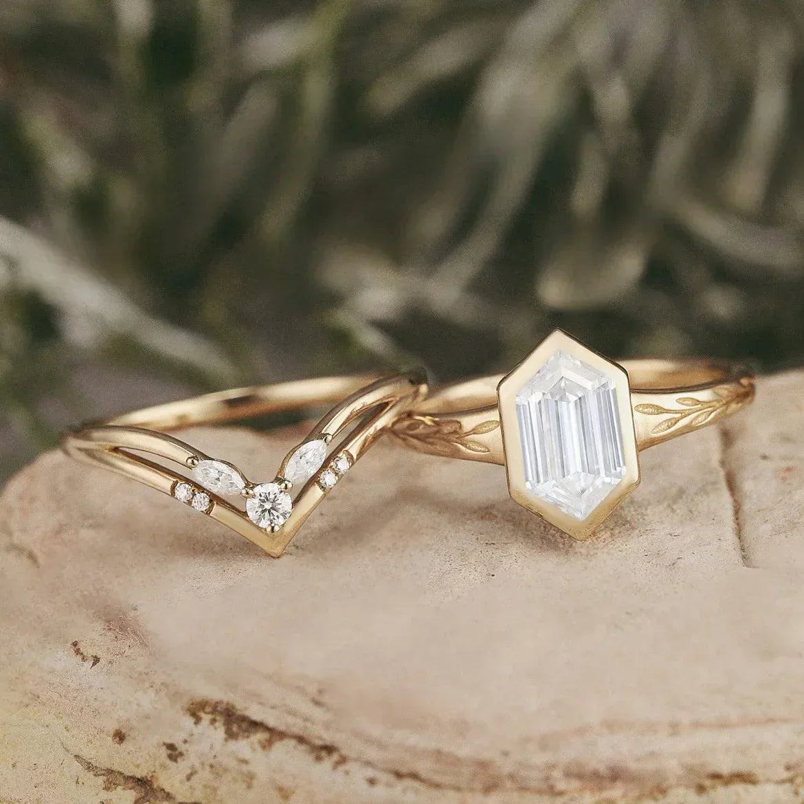 Gold Wheat Shape Rectangular Zircon Ring - Viexta